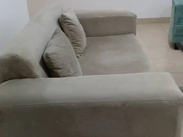 2 Bedroom Flat & Apartment