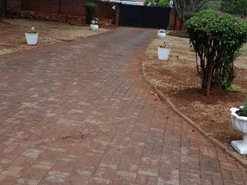 House To Rent!!!