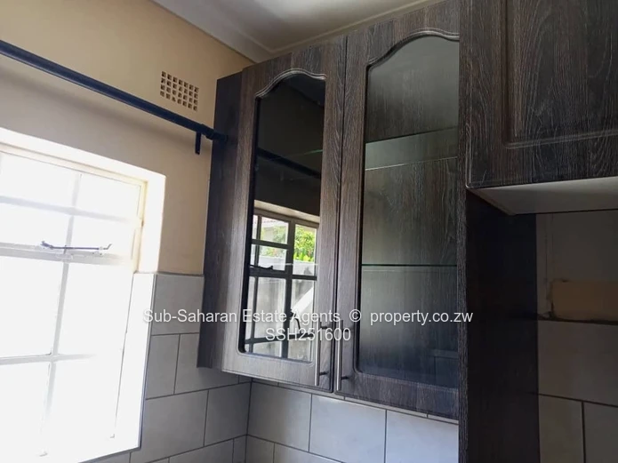 House To Let!!!
