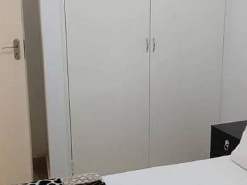 2 Bedroom Flat & Apartment