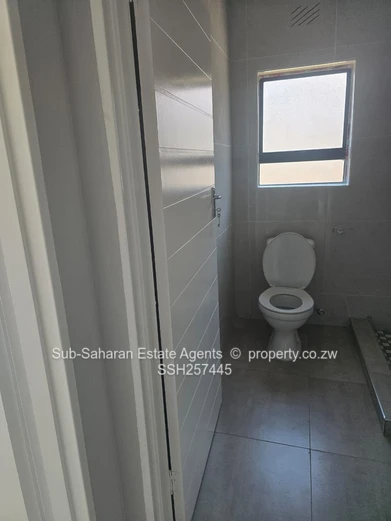  2 New 3-Bed Houses — Mainway Meadows, modern kitchen & ensuite