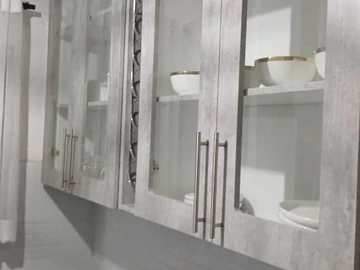 2 Bedroom Flat & Apartment